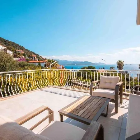 Rueya Kas,peninsula With Lawn Garden Kaş